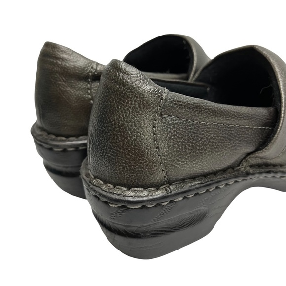 BOC BORN CONCEPT Pewter Clogs Faux Vegan Leather Comfort Shoes Metallic sz 7.5 - Picture 5 of 16